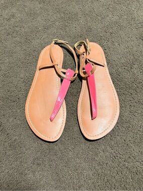 GAP Tan Sandals with Pink T-Strap Accent